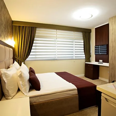 Hotel Endglory 3*